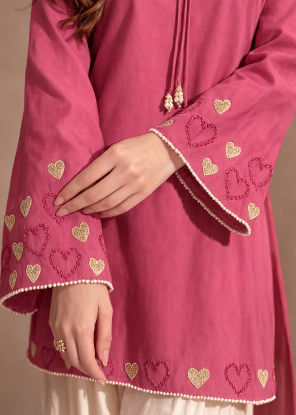 Women’s Lawn 3 Piece Suit | Rose Pink Shirt with Chiffon Dupatta & Ivory Trouser