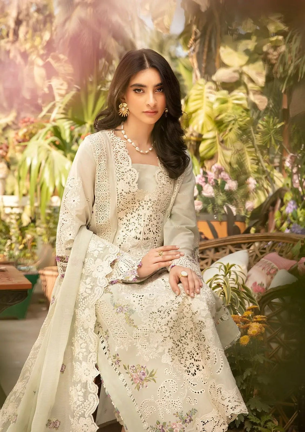ELAF (Royal) – Luxury Chicken Kari Festive Collection 2026

Most Hyped Article – Available Now